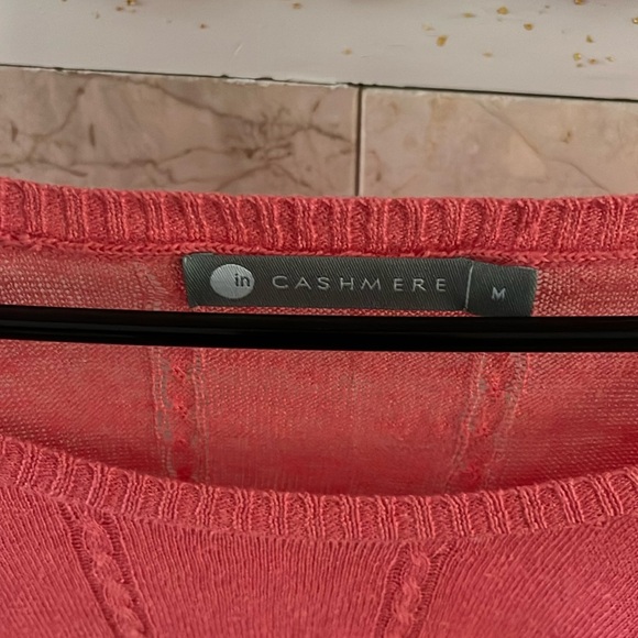 3/4 sleeve linen Top - Picture 4 of 5